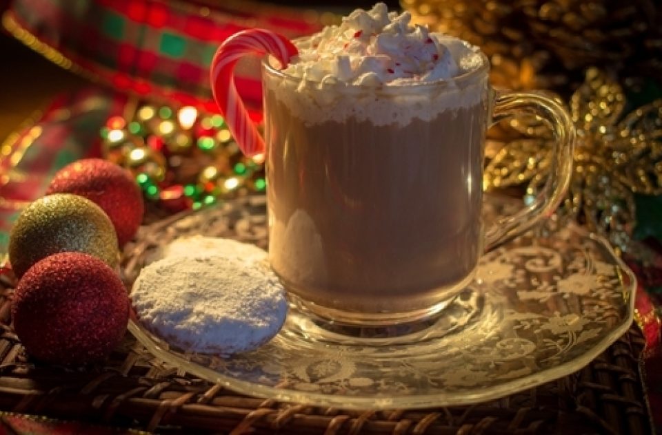 Staging Your Home For The Holidays When Selling Can Work In Your Favor